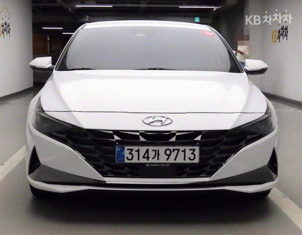 Hyundai All New Avante Hybrid (CN7) Hyundai - Image 1
