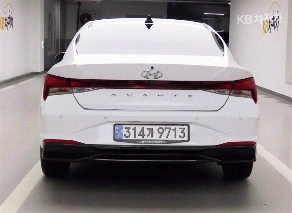 Hyundai All New Avante Hybrid (CN7) Hyundai - Image 3