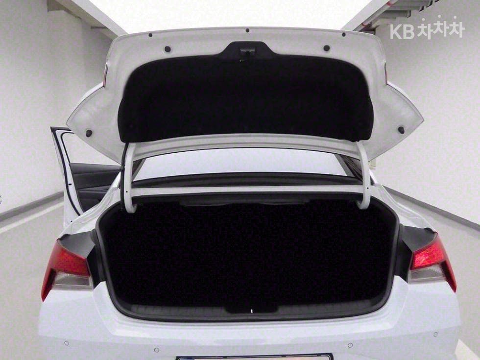 (314 of 9713)Hyundai All New Avante Hybrid (CN7)Hyundai - 5