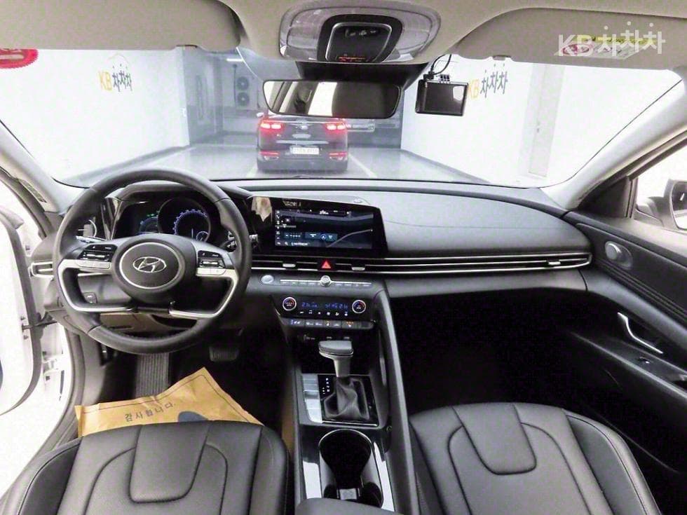 (314 of 9713)Hyundai All New Avante Hybrid (CN7)Hyundai - 8