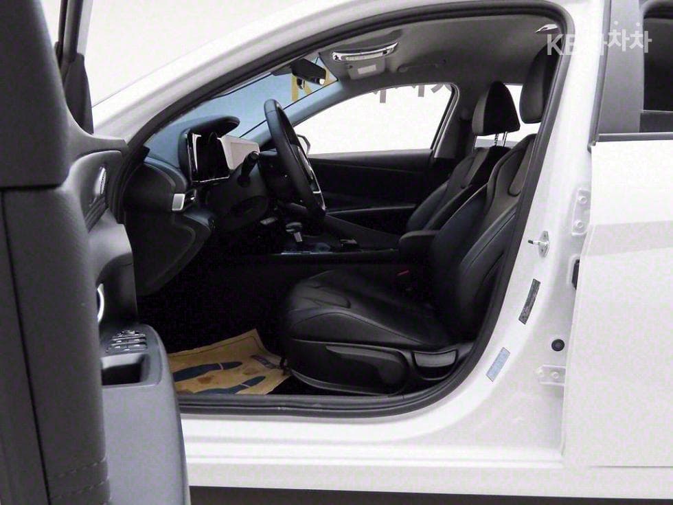 (314 of 9713)Hyundai All New Avante Hybrid (CN7)Hyundai - 13