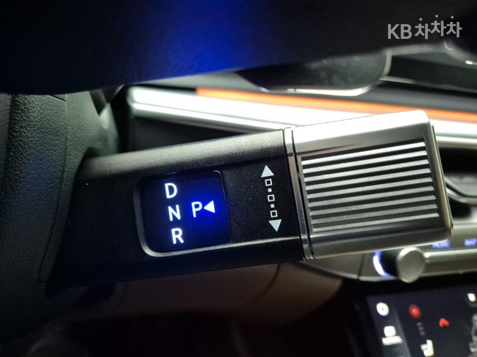 Хюндай Ди Всеново Grandeur (Azera)2.5L бензин 2WD Premium - 8