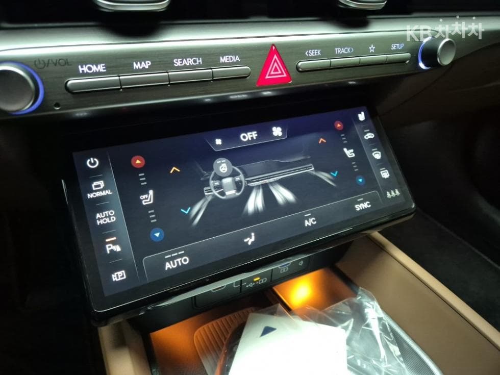 Хюндай Ди Всеново Grandeur (Azera)2.5L бензин 2WD Premium - 17