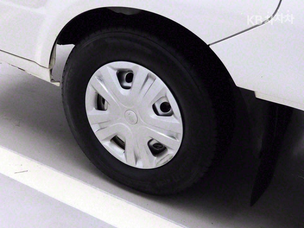 Киа The New (фейслифт) Бонго 3 (лек)1 тон Двойна Кабина Удължено междуосие 2WD L - 16