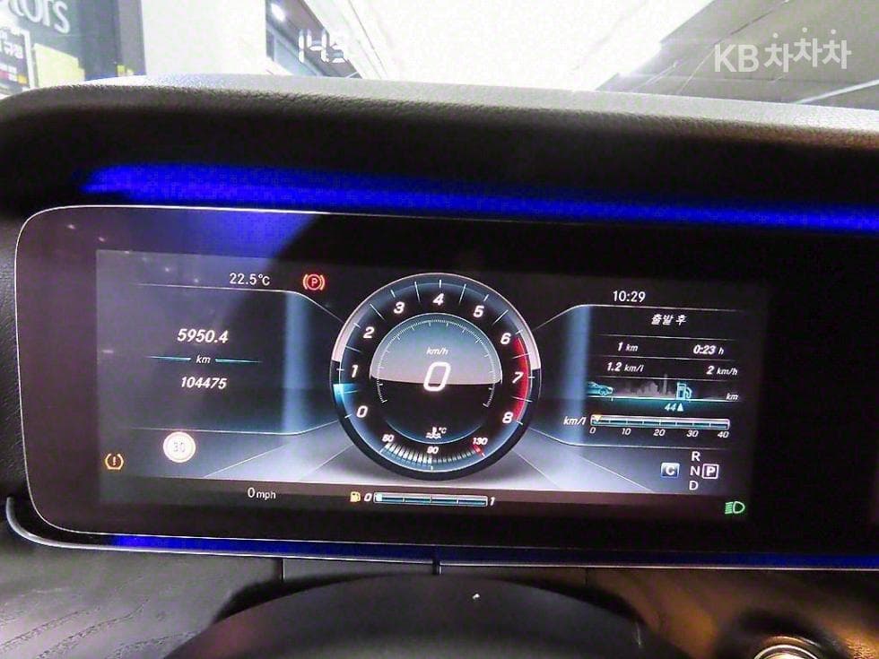 Mercedes-Benz E-Клас (W213)E300 4Matic Avantgarde - 9