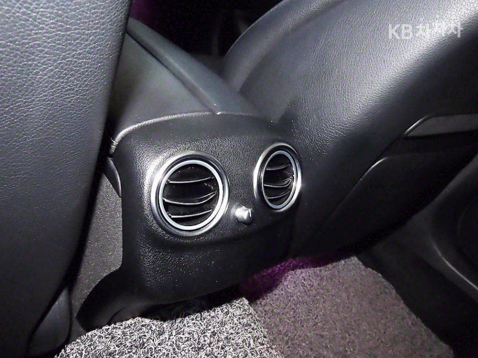 Mercedes-Benz E-Клас (W213)E300 4Matic Avantgarde - 15