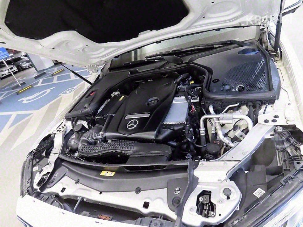 Mercedes-Benz E-Клас (W213)E300 4Matic Avantgarde - 19