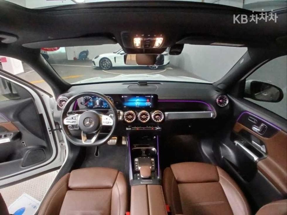Mercedes-Benz GLB(X247)M-AMG GLB 35 4Matic - 6