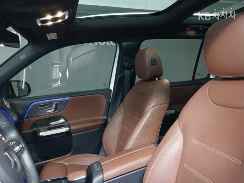 Mercedes-Benz GLB(X247)M-AMG GLB 35 4Matic - 7