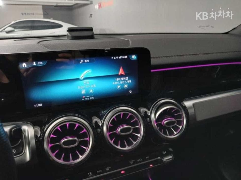 Mercedes-Benz GLB(X247)M-AMG GLB 35 4Matic - 13