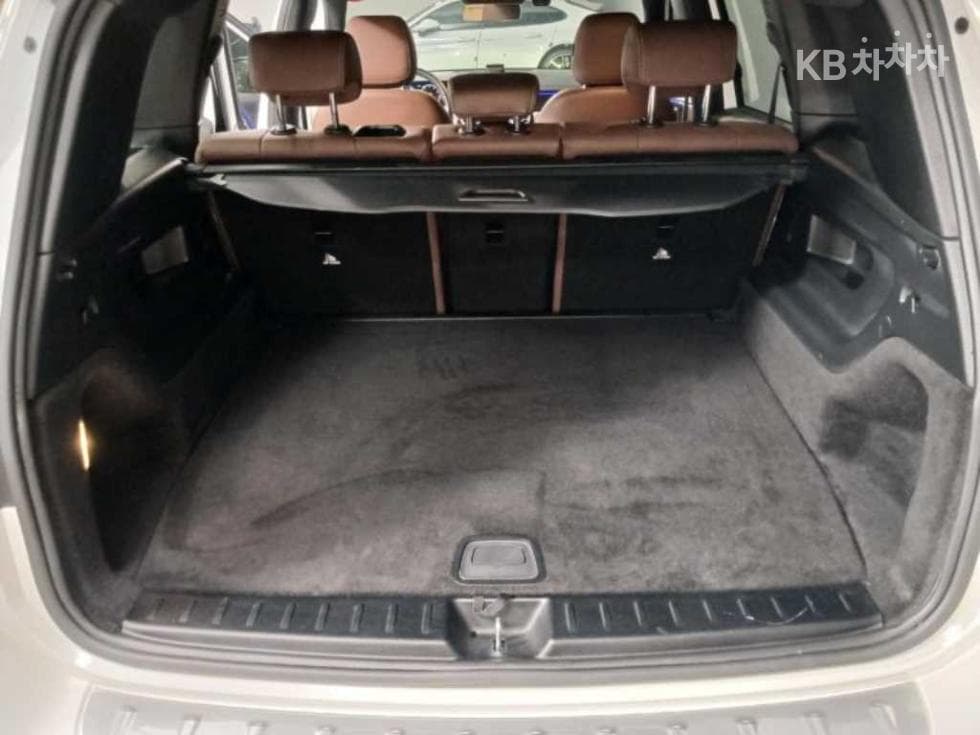 Mercedes-Benz GLB(X247)M-AMG GLB 35 4Matic - 18
