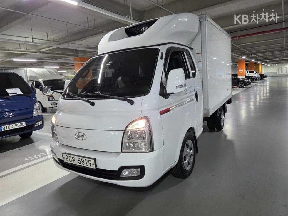 Hyundai Porter 2 Extra Long Super Cab 하이냉동Top (Cargo)차 ModernPlus - Image 1