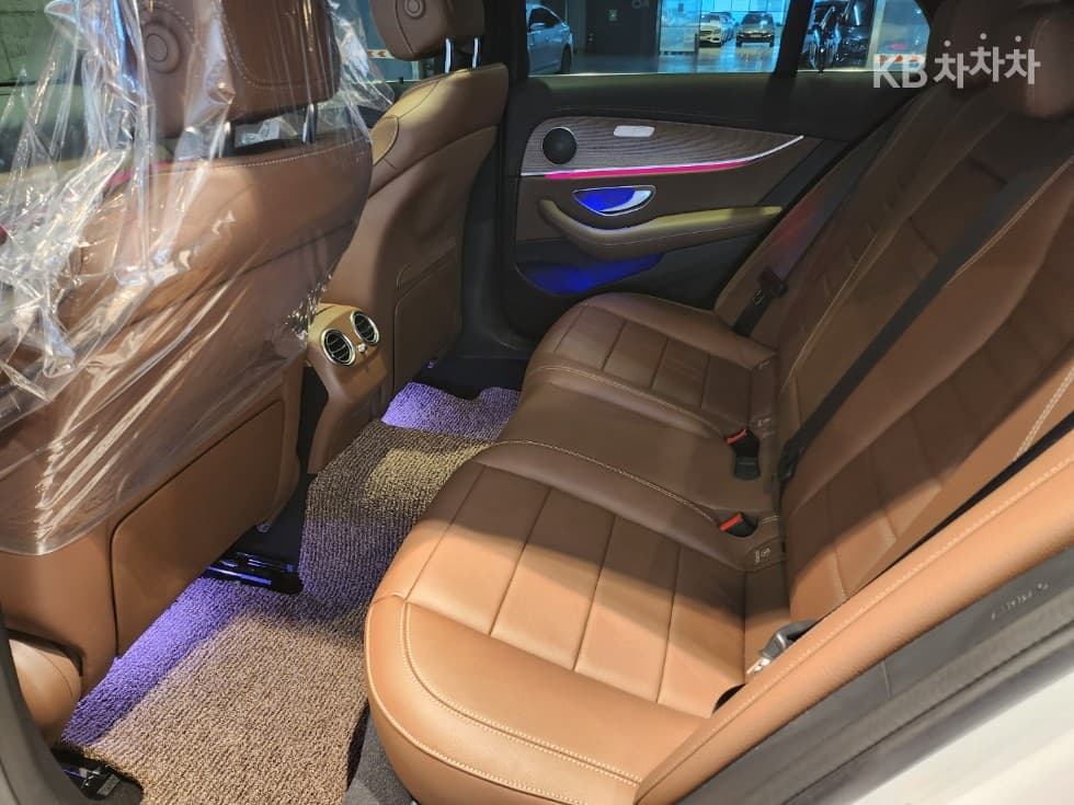 Mercedes-Benz E-Class (W213)E250 Exclusive - 10