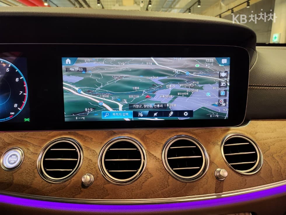 Mercedes-Benz E-Class (W213)E250 Exclusive - 16