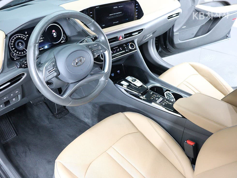 Хюндай Соната (DN8)1.6 T Inspiration - 16