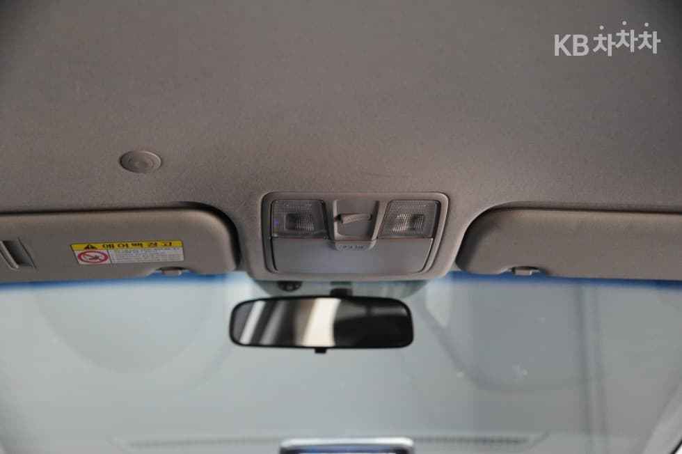 Хюндай The New (фейслифт) Avante (Elantra)1.6 GDi Modern Стандартен - 17