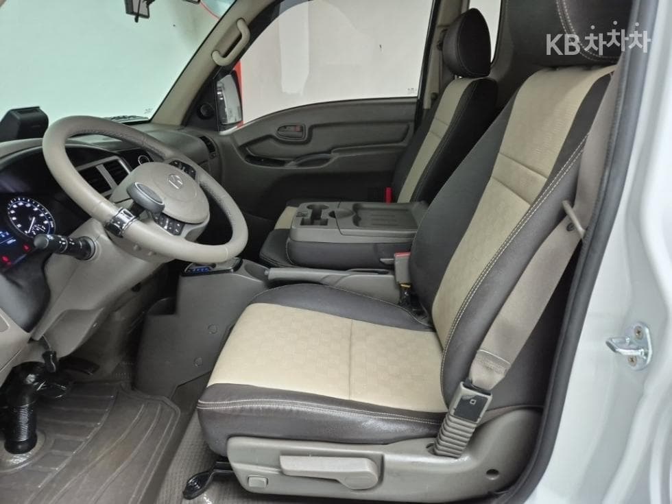 Хюндай Porter 2LPG Box Truck Удължено междуосие Super Cab Смарт - 10