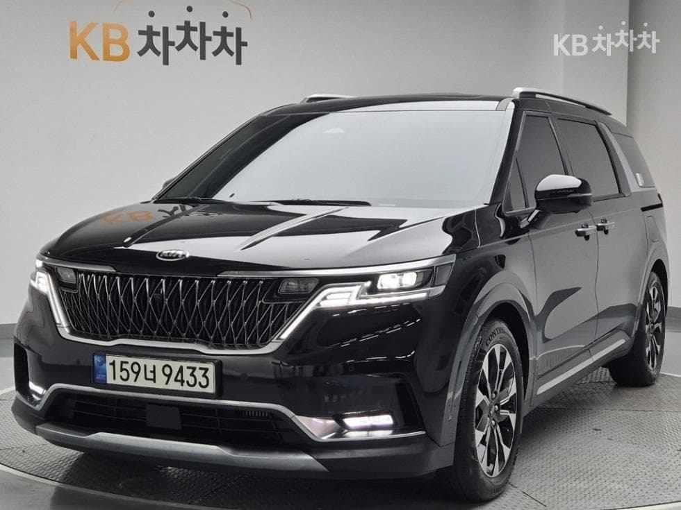 Киа Канивал 4-то поколение D2.2 9-местен Signature - Image 1