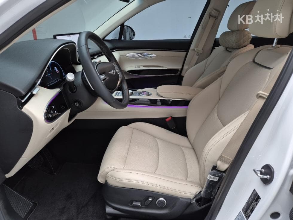 Дженезис GV70Бензин 2.5T AWD - 11