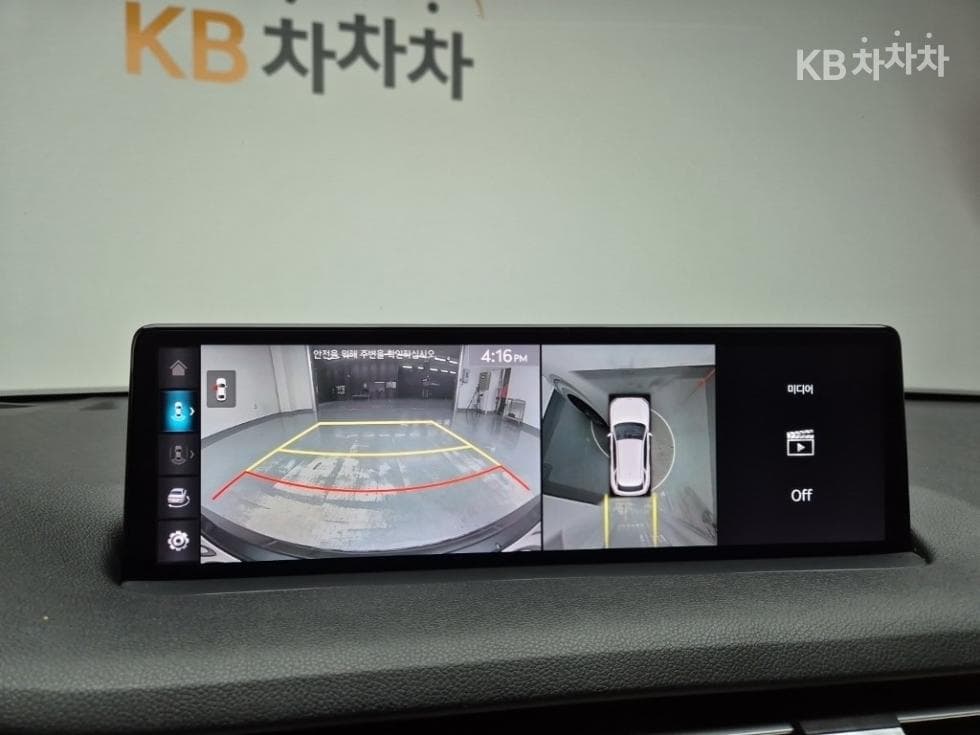 Дженезис GV70Бензин 2.5T AWD - 14