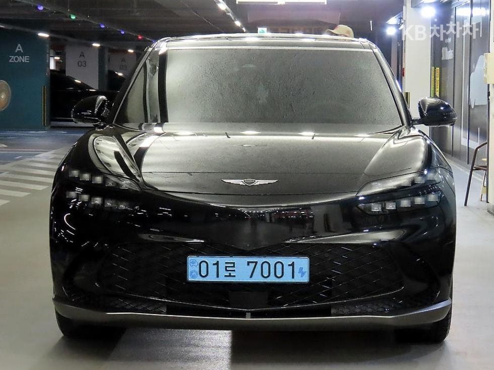 Дженезис GV60Стандартен 2WD Стандартен - 2