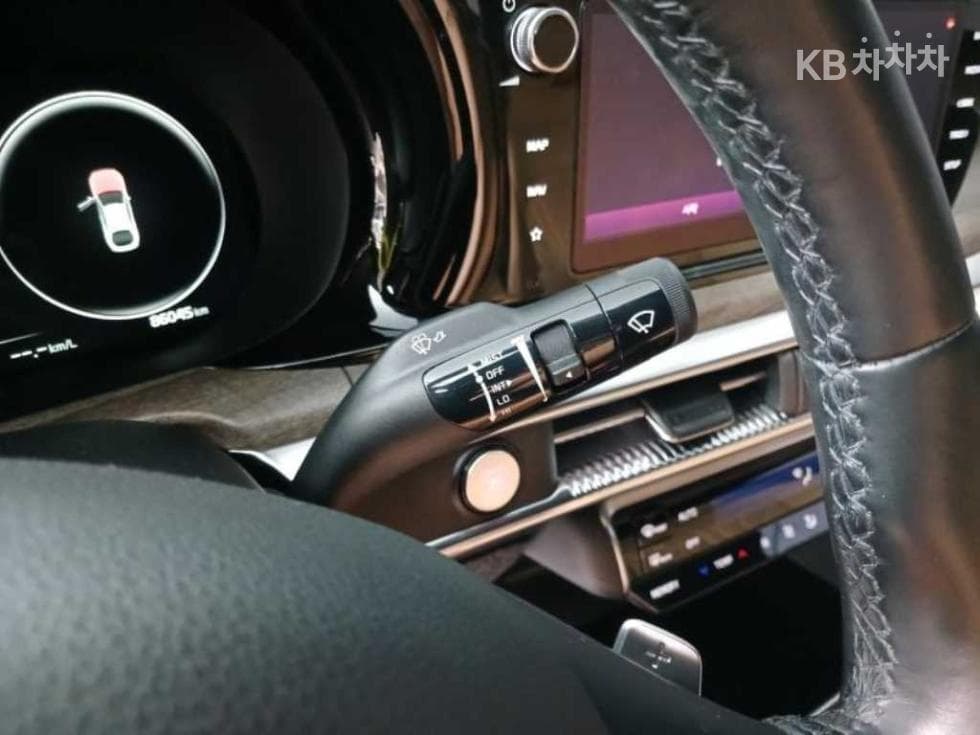 Kia K5 3rd Gen1.6 Gasoline Turbo Signature - 17