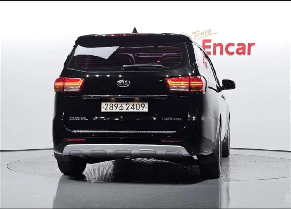 Киа All New Канивал7-местен (Лимузин) 2.2 Дизел Лимузин President - 4