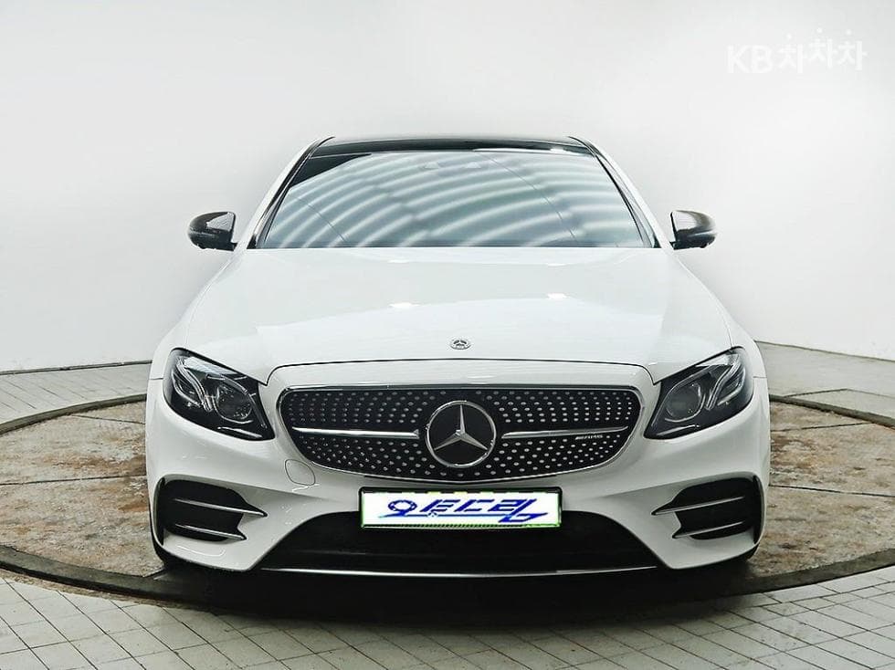 Mercedes-Benz E-Клас (W213) E43 AMG 4MATIC - Image 1