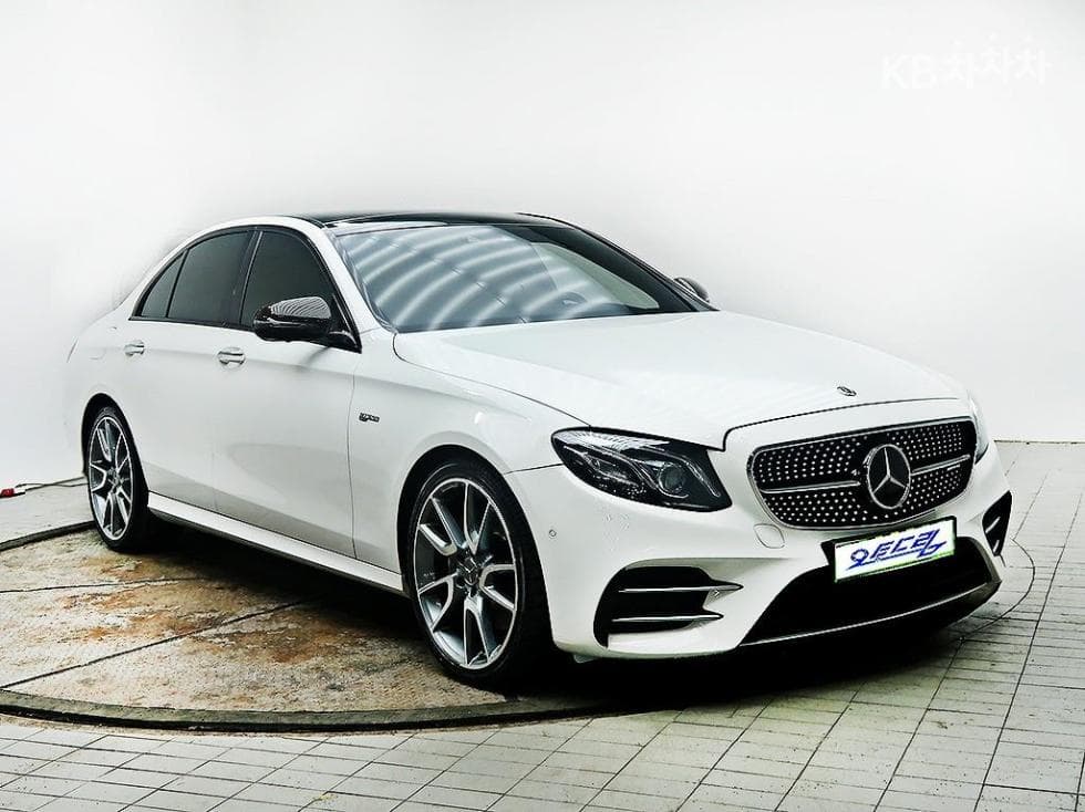 Mercedes-Benz E-Клас (W213)E43 AMG 4MATIC - 2