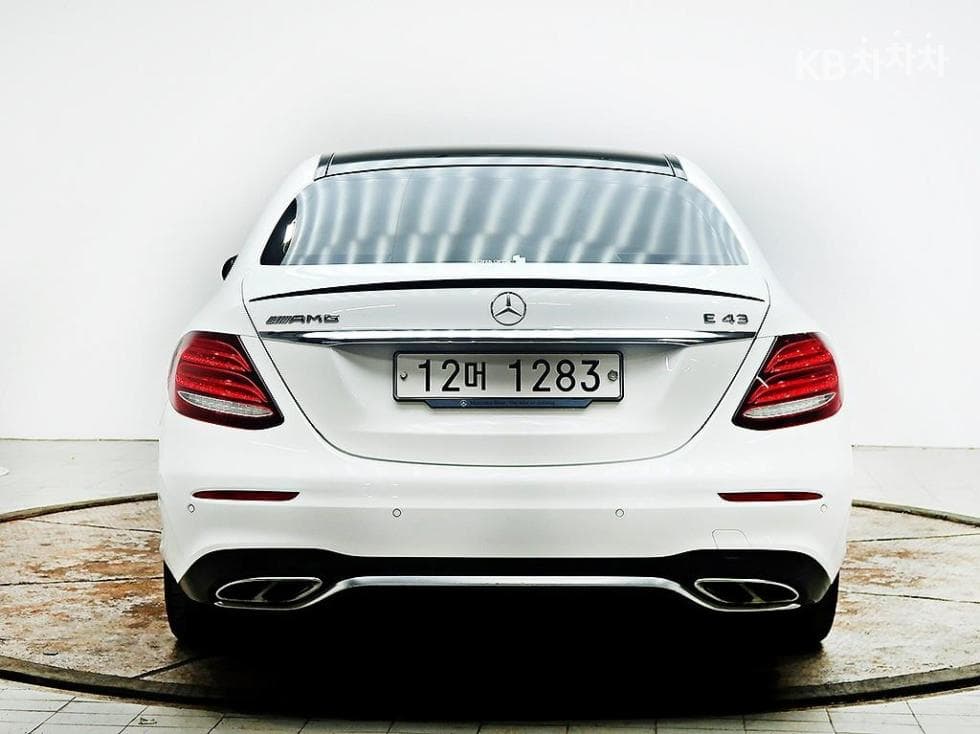 Mercedes-Benz E-Клас (W213)E43 AMG 4MATIC - 3