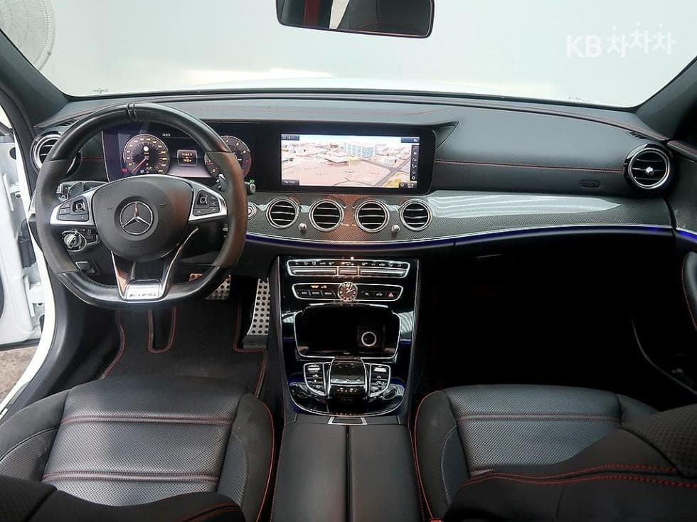 Mercedes-Benz E-Клас (W213)E43 AMG 4MATIC - 5