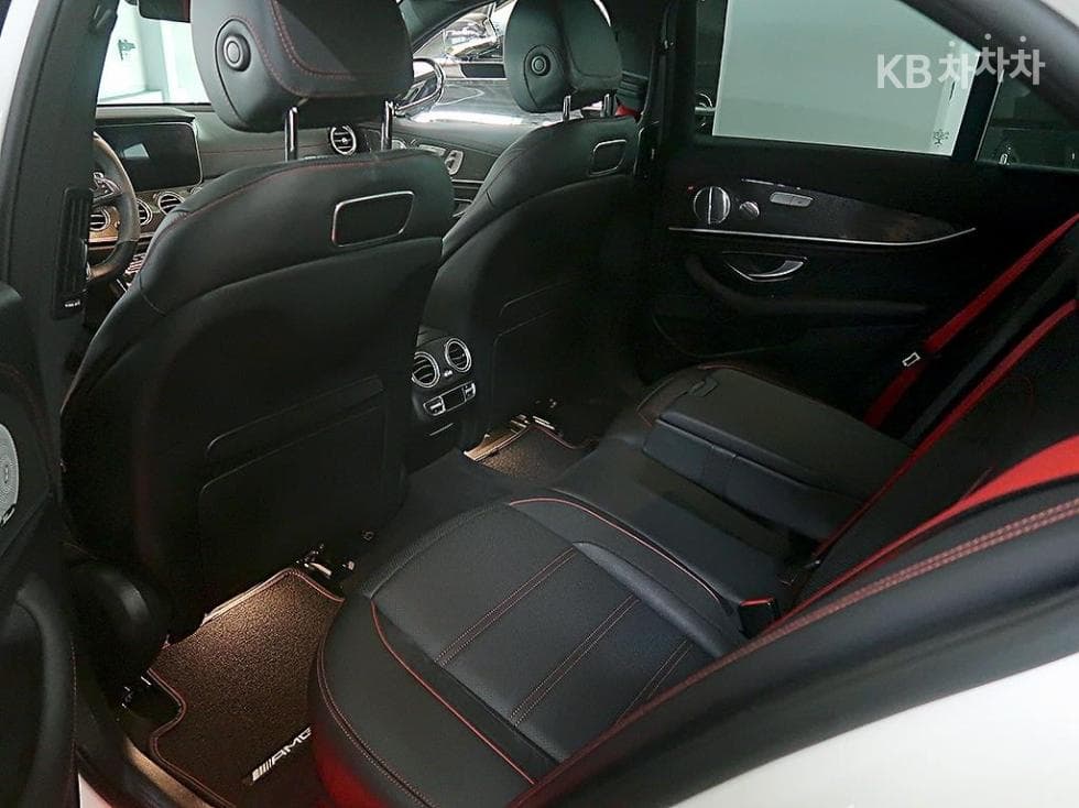 Mercedes-Benz E-Клас (W213)E43 AMG 4MATIC - 12