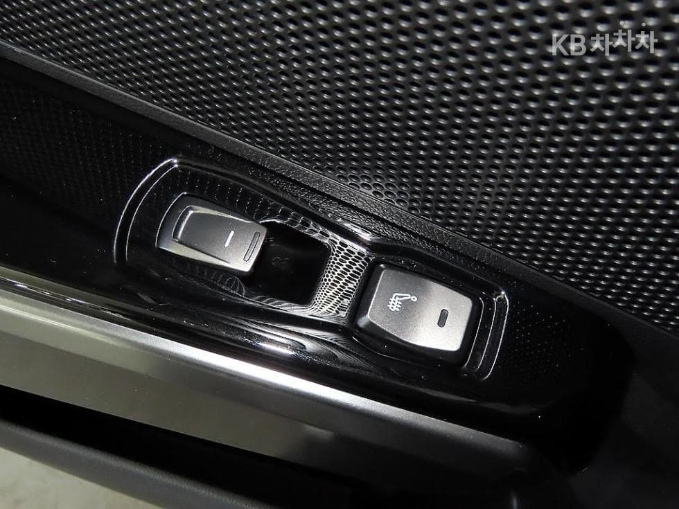 (249no5913)KG Mobility Veri New Tivoli Gasoline V5 2WD Basic - 13