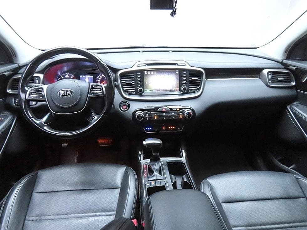 Киа The New (фейслифт) Sorento2.2 Дизел 2WD Престиж - 6