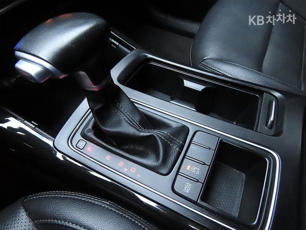 Киа The New (фейслифт) Sorento2.2 Дизел 2WD Престиж - 9