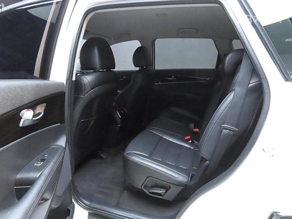 Киа The New (фейслифт) Sorento2.2 Дизел 2WD Престиж - 11