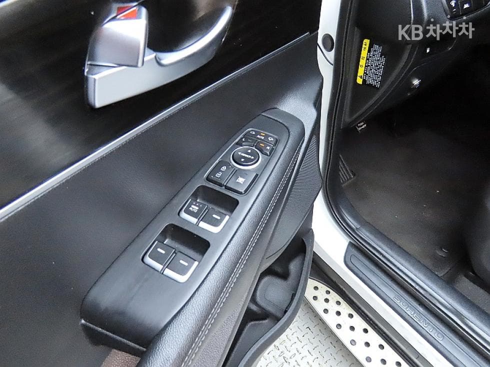 Киа The New (фейслифт) Sorento2.2 Дизел 2WD Престиж - 13