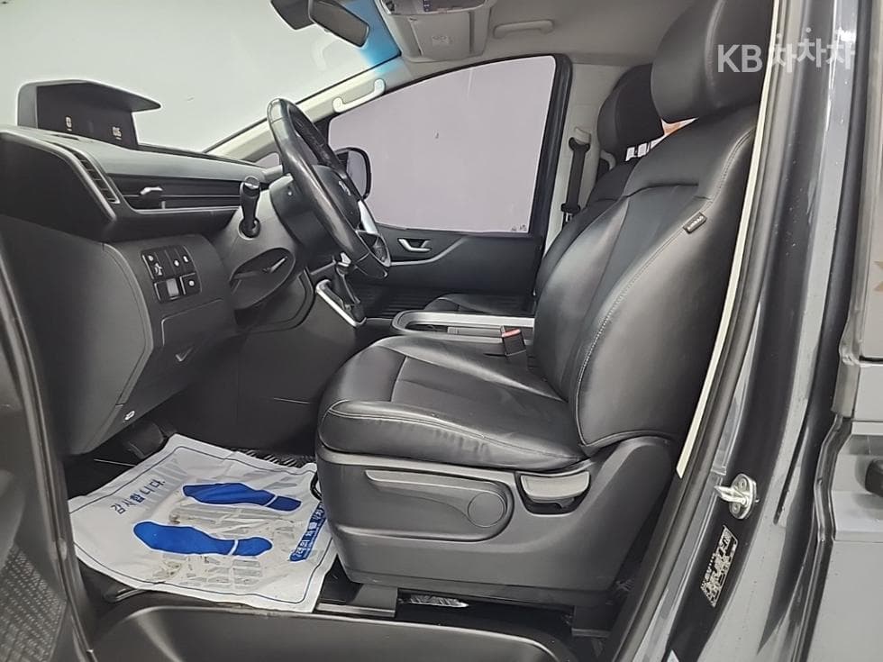 Хюндай Staria Cargo3.5 LPG Cargo 5 Modern - 11