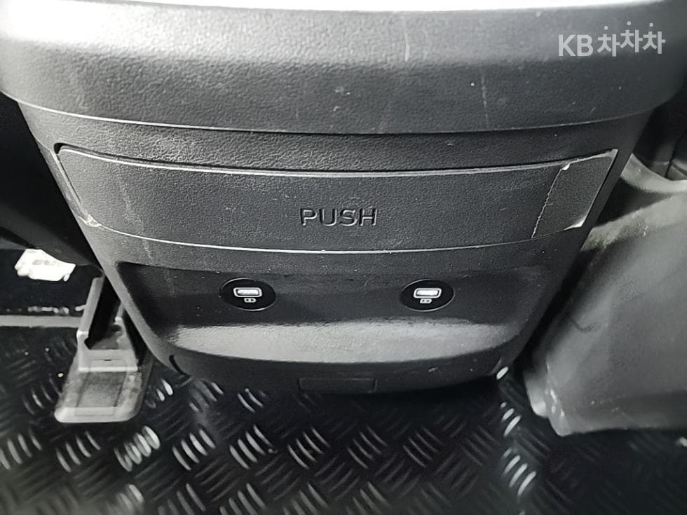 Хюндай Staria Cargo3.5 LPG Cargo 5 Modern - 13