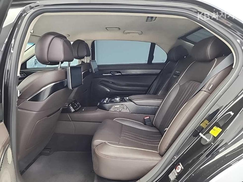 Genesis EQ9005.0 GDI AWD Prestige - 12