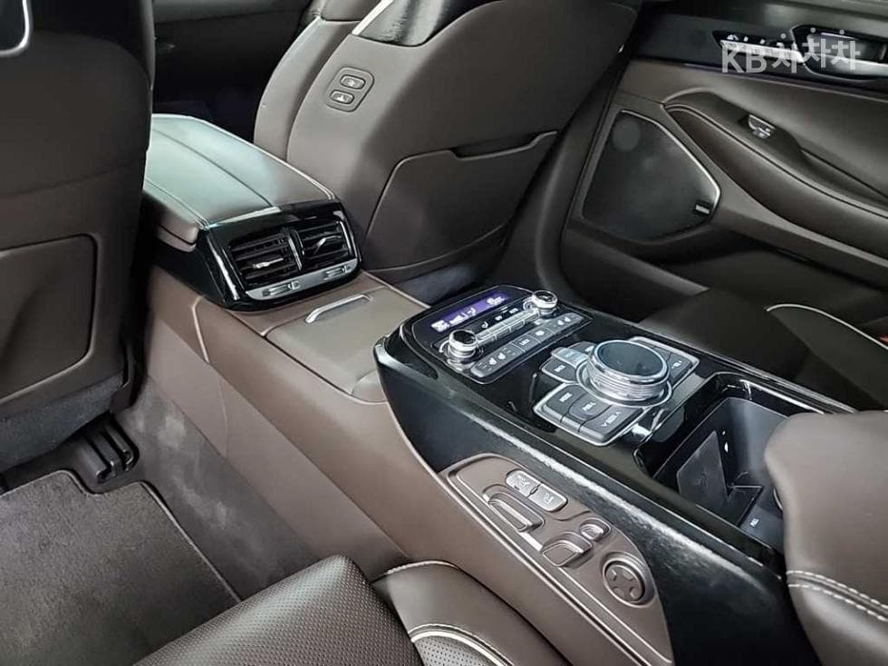 Genesis EQ9005.0 GDI AWD Prestige - 13