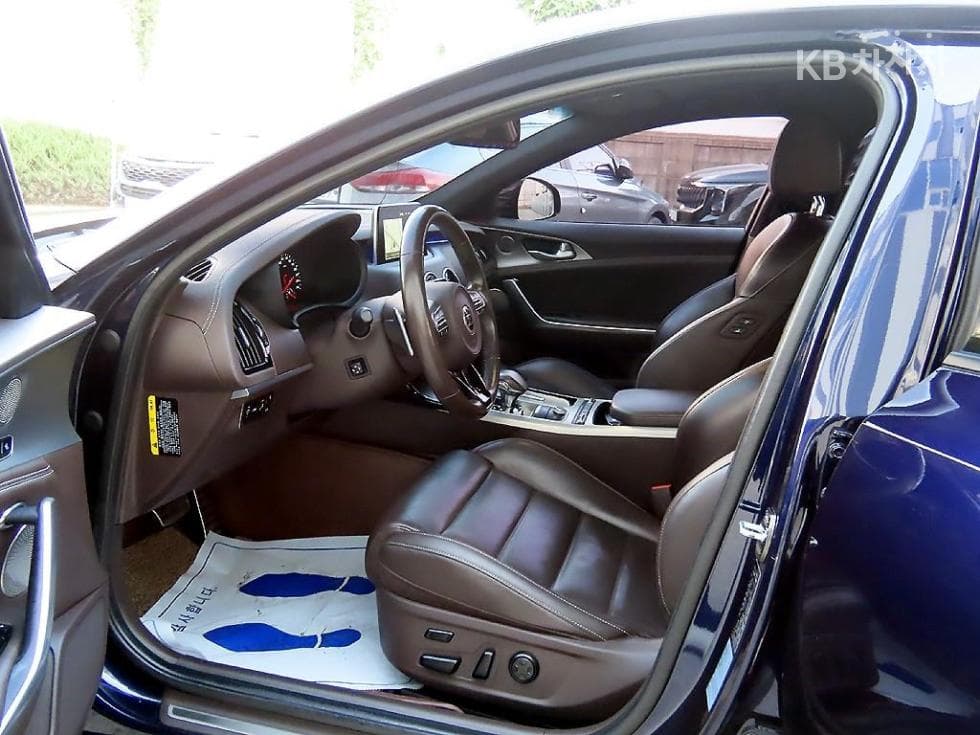 Киа Stinger2.0 Турбо 4x4 플래티넘 - 5
