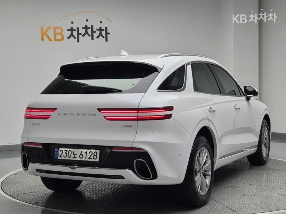 Дженезис GV70Бензин 2.5T AWD - 3