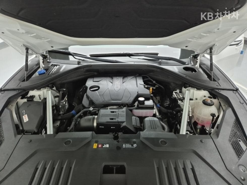 Дженезис GV70Бензин 2.5T AWD - 5