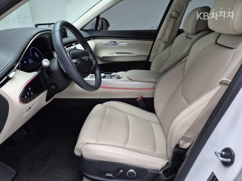 Дженезис GV70Бензин 2.5T AWD - 11