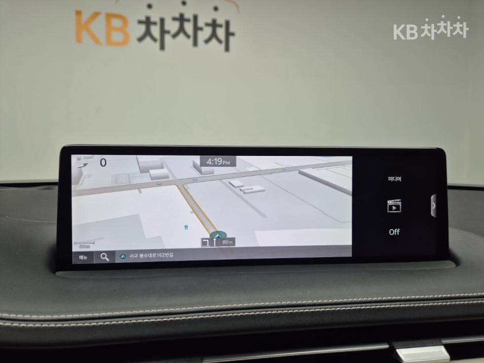 Дженезис GV70Бензин 2.5T AWD - 13