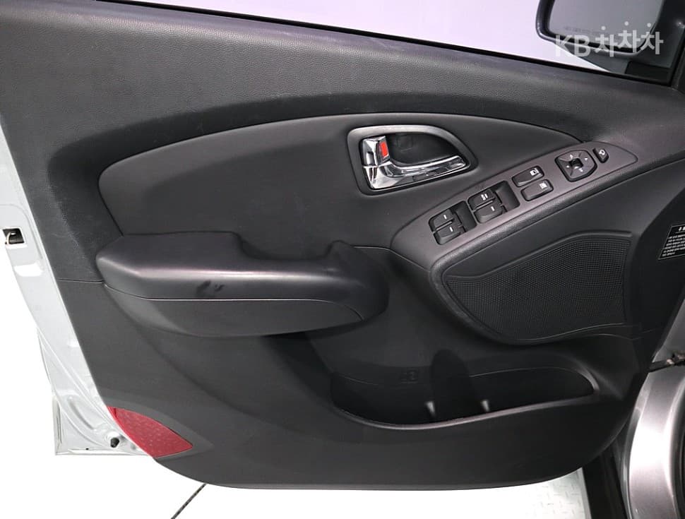 Хюндай ТуксонixДизел 2WD LX20 Смарт팩 - 12