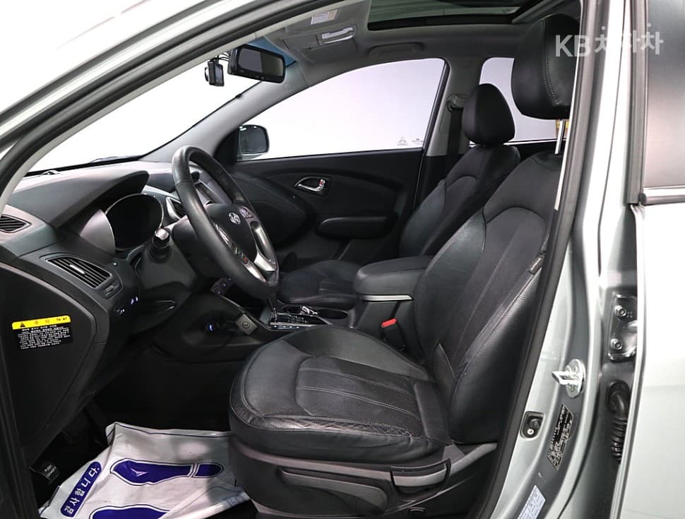 Хюндай ТуксонixДизел 2WD LX20 Смарт팩 - 16