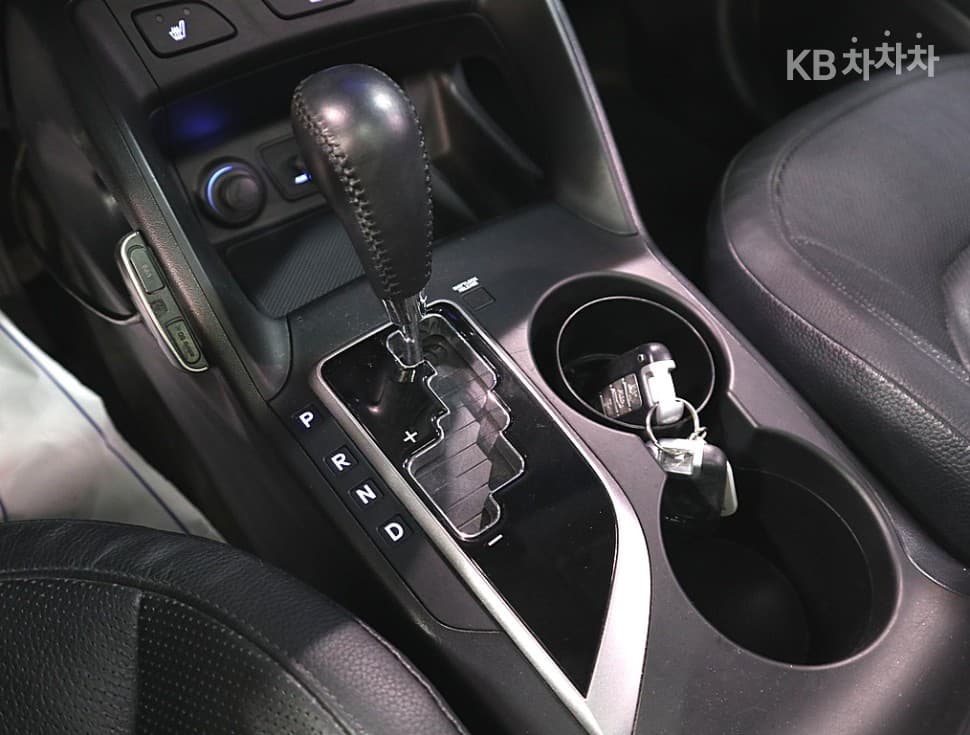 Хюндай ТуксонixДизел 2WD LX20 Смарт팩 - 15