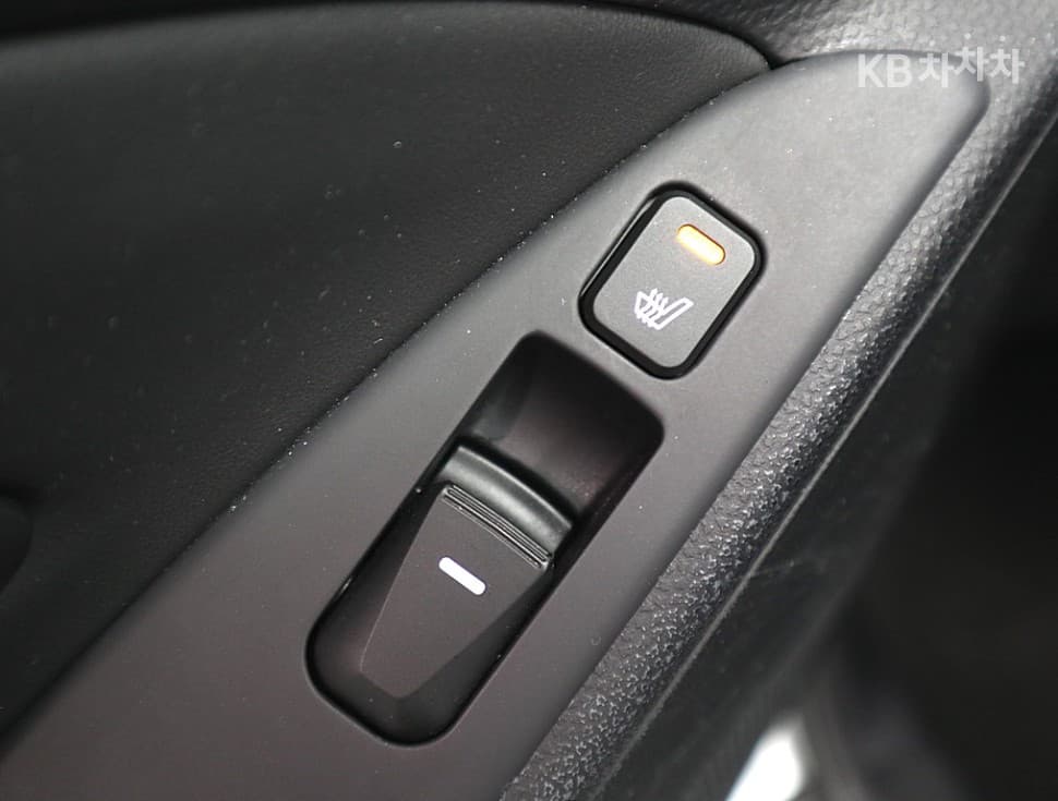 Хюндай ТуксонixДизел 2WD LX20 Смарт팩 - 14